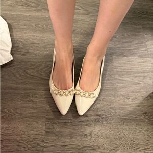 Naturalizer Cream Chain Accent Flats